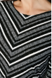 Джемпер женский в полоску, приталенный 68PD103 черно-серый