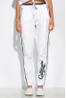 Стильные брюки с цветными надписями 32P0148 бело-синий
