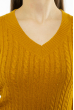Пуловер женский с V-образным вырезом 618F401 горчичный