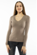 Пуловер женский с V-образным вырезом 618F070 капучино
