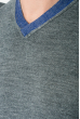 Пуловер мужской с контрастным вырезом 50PD458 серый меланж