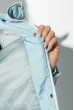 Куртка женская, удлиненная с капюшоном 274V001 бледно-голубой