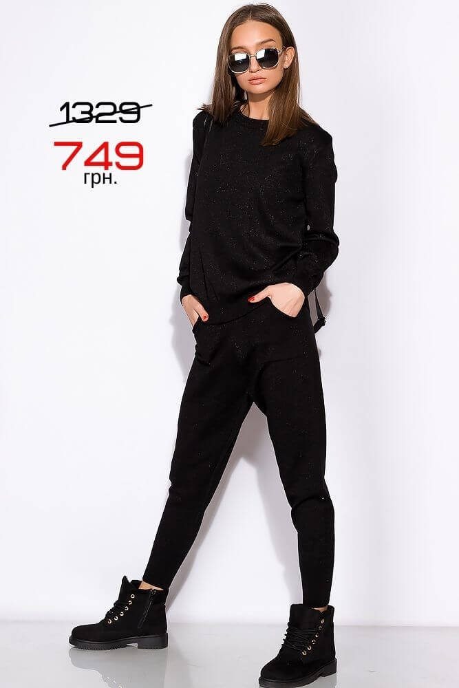 Женский костюм 749 грн.