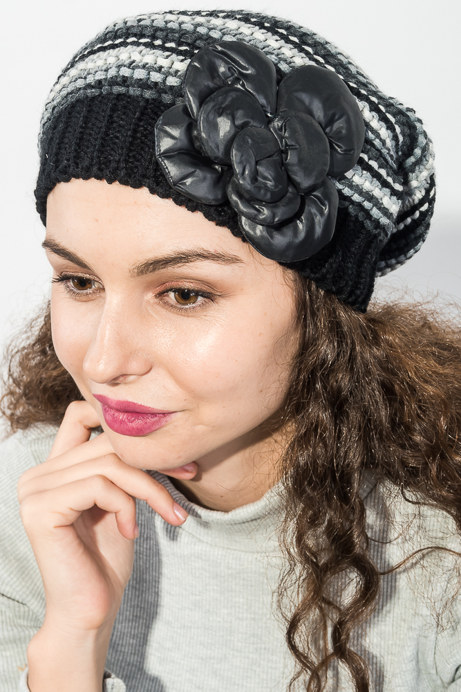 Шапка женская бини с крупным цветком 65PF13-042